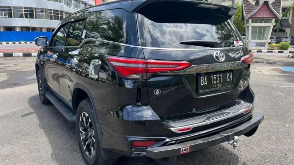 Sewa Fortuner Padang